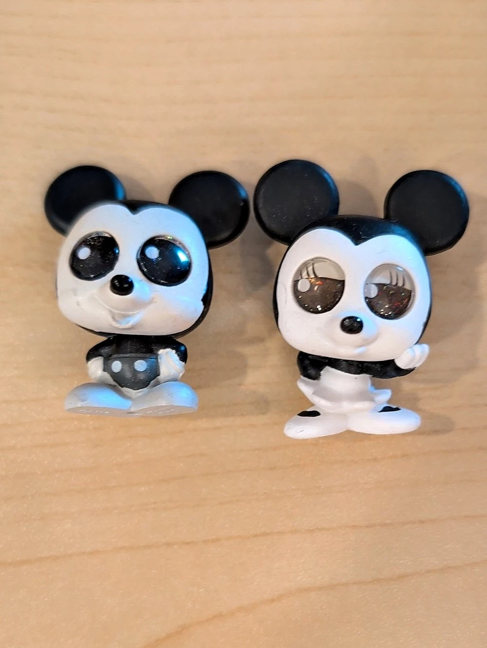 Disney Doorable Ultra Rare Series 6 Mickey Mouse & Minnie Mouse Limited Edition